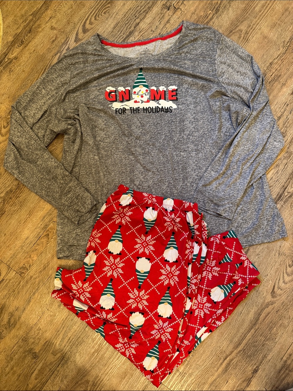 Secret Treasures Heather Gray Top & Red Gnome-Print Pajama Pants